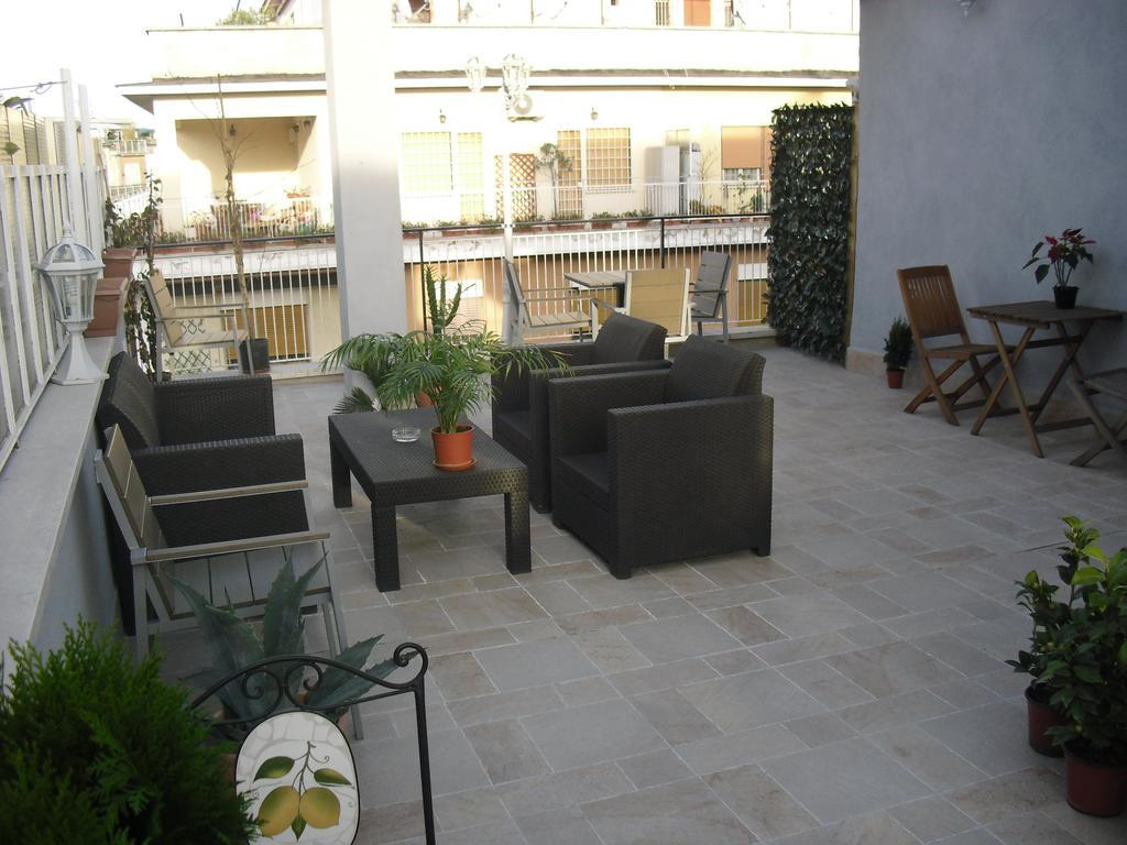 Luce Di Luna Luxury Suites Roma Ngoại thất bức ảnh