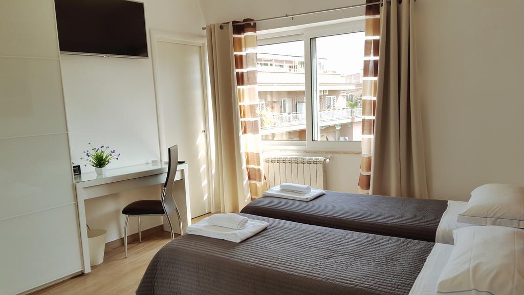 Luce Di Luna Luxury Suites Roma Ngoại thất bức ảnh